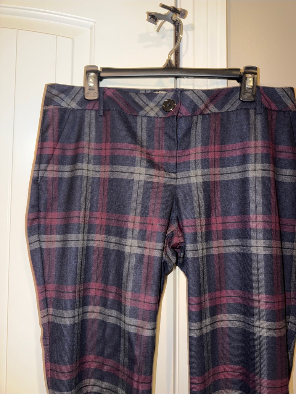 Women Suit - Picture 8 of 10
